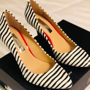 INC Zitah stripe BLK/WHT pointed pumps shoes.